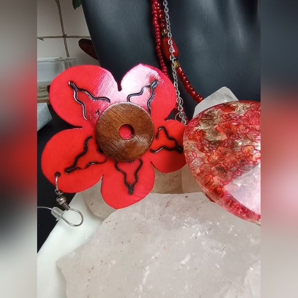 Red Lot Glass & Acrylic Necklaces, Painted Flower Dangle Earrings, Fashion Ring - Picture 3 of 9